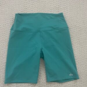 Alo Yoga Biker shorts